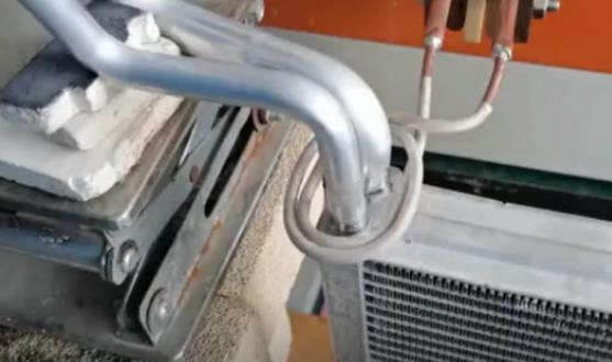 高频焊机开合式麻豆福利导航钎焊 解决焊接后无法取出问题