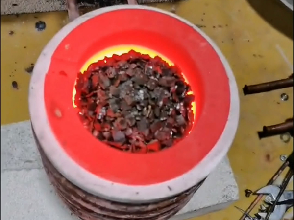贵金属金银熔炼设备，小型高频熔炼炉
